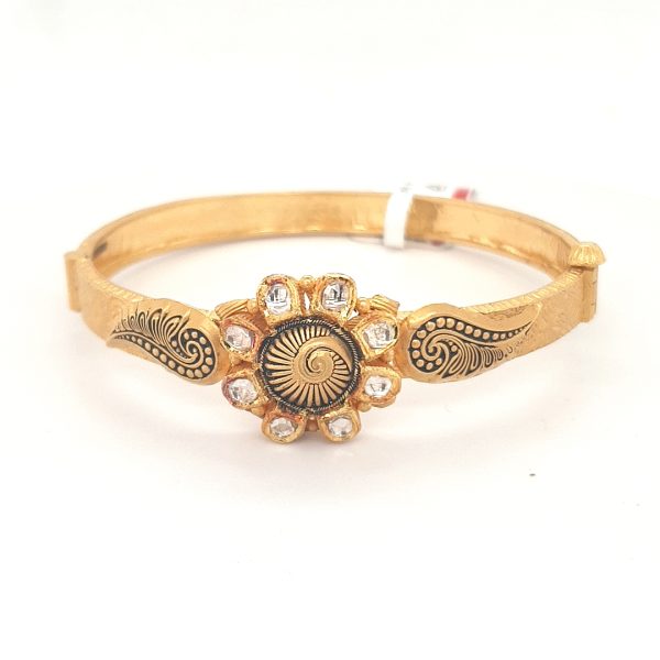 Antique Gold Bracelets 639