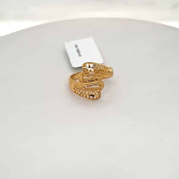 Traditional Gold Ring For Women 118