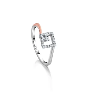 Gorgeous Platinum Ring for Women 20PTLBU40