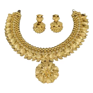 Exclusive Gold Necklace Set for Women SET682